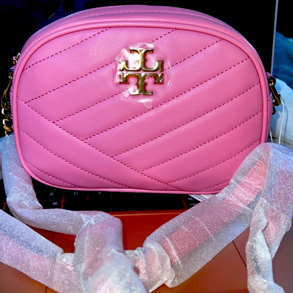 Tory Burch Kira Chevron Camera Bag